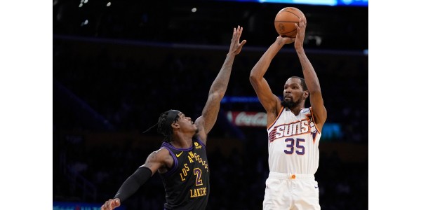 Kevin Durant vuelve a fallar ante LeBron James